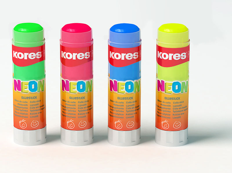 800px-Kores_Neon_glue_stick