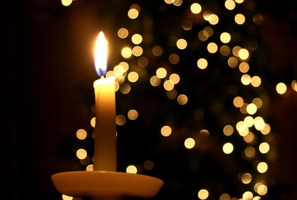 https://www.accessofficeraleigh.com/triangle-events-a-christmas-carol-disney-on-ice-historic-oakwood-candlelight-tour/
