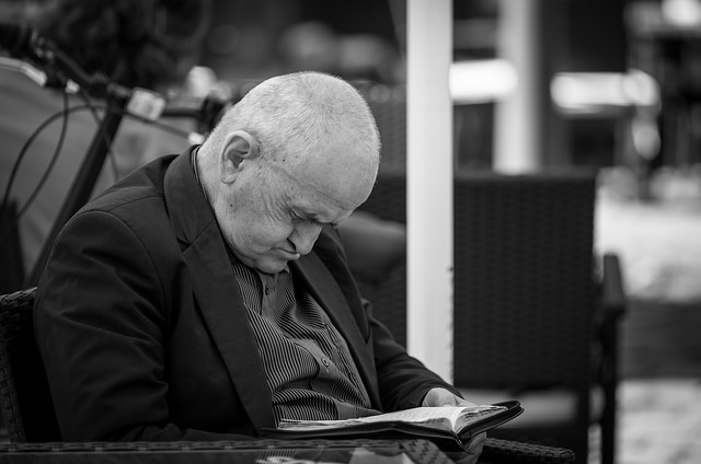 A Boring Read, by Laszlo Bartha, Flickr