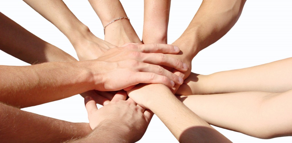 Team_Hands_01-1024x502