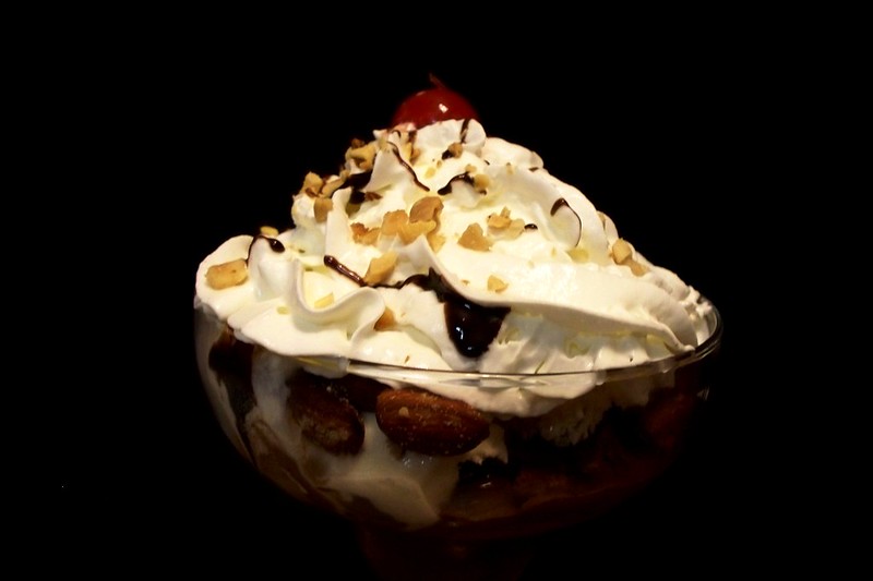 ice cream sundae
